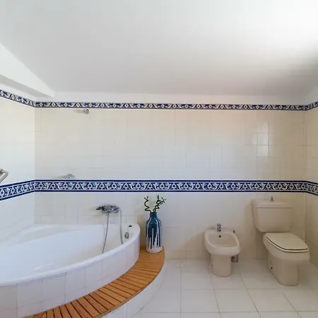 بيت ضيافة Santo Antonio's