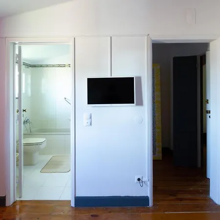 Santo Antonio's 3* كاسكايس