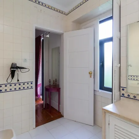 Santo Antonio's كاسكايس