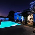 Гостевой дом Santo Antonio's 3*