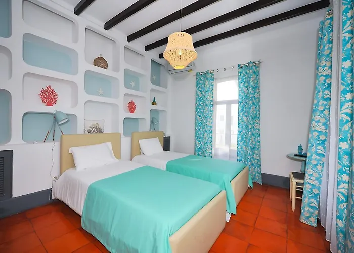 Santo Antonio's 3* Cascais