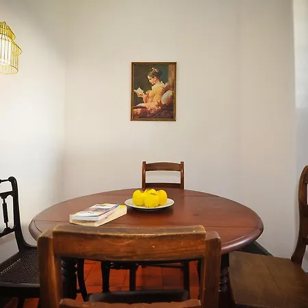 Santo Antonio's Penzion Cascais