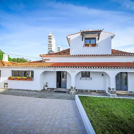 Santo Antonio's Gasthuis Cascais