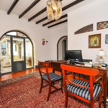 Santo Antonio's 3* Cascais