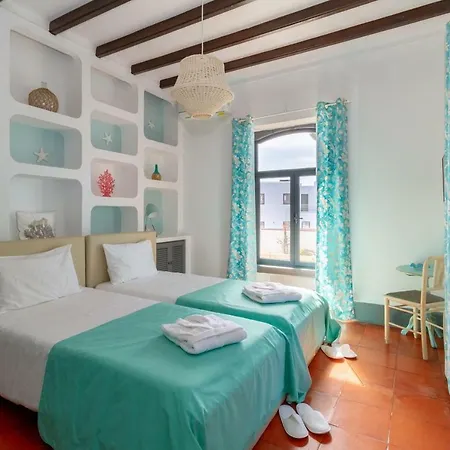 Santo Antonio's 3* Cascais